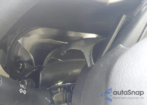 2021 Nissan Kicks Sv Xtronic Cvt z USA, uszkodzony, nr VIN 3N1CP5CV5ML545152